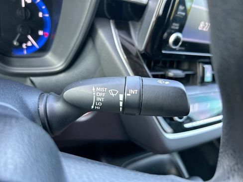 Used 2022 Toyota Corolla LE FWD image 19
