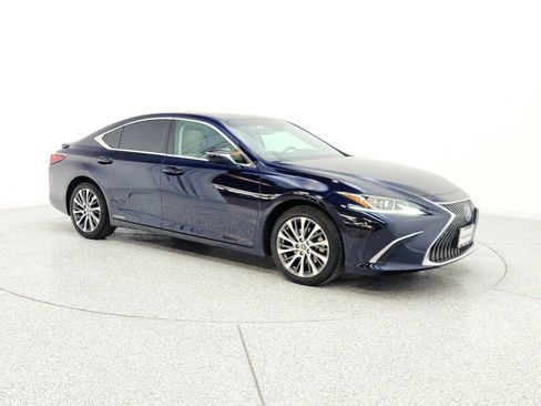 Used 2021 Lexus ES 300h w/ Premium Package FWD image 3