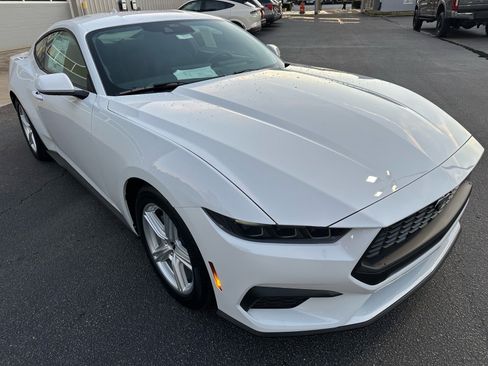 New 2026 Ford Mustang Coupe image 7