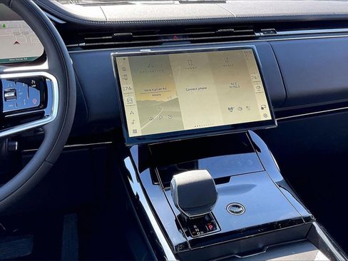 New 2026 Land Rover Range Rover Sport SE image 6