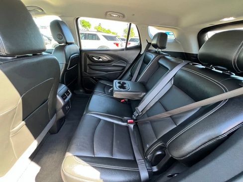 Used 2024 GMC Terrain SLT AWD/4WD image 22