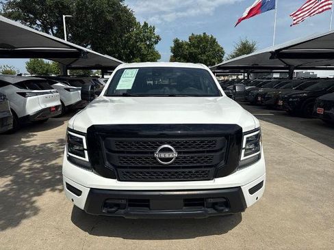 Certified 2023 Nissan Titan SV w/ SV Convenience Package AWD/4WD image 9