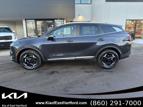 Used 2026 Kia Sportage EX AWD/4WD image 2