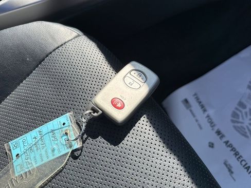 Used 2015 Toyota 4Runner Limited image 42