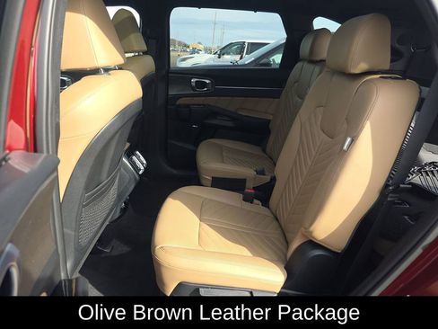 Used 2025 Kia Sorento SX Prestige image 7