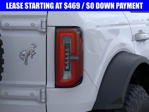 New 2025 Ford Bronco Outer Banks w/ Sasquatch Package image 23