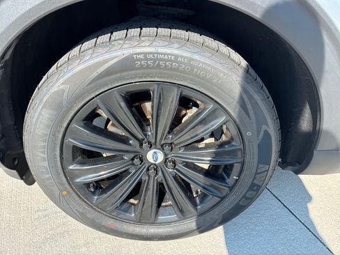 Used 2020 Ford Explorer Limited w/ Class III Trailer Tow Package AWD/4WD image 13