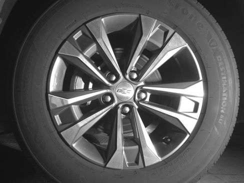 Used 2025 Chevrolet Equinox LT image 12