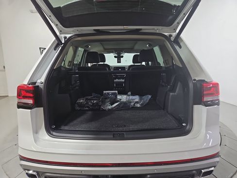 New 2026 Volkswagen Atlas Peak Edition AWD/4WD image 21