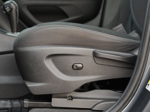Used 2016 Chevrolet Trax LS FWD image 15