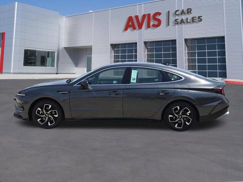 Used 2025 Hyundai Sonata SEL FWD image 10