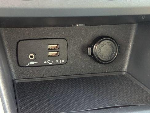 Used 2022 Subaru Forester AWD/4WD image 19