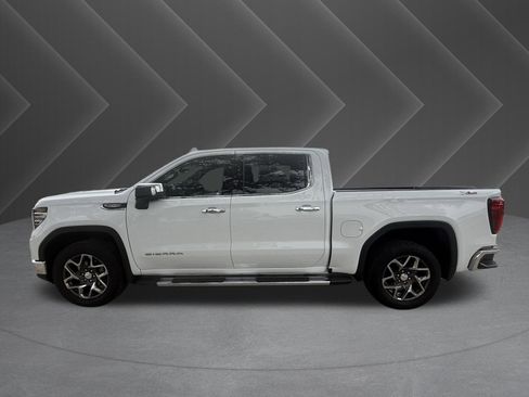 Used 2026 GMC Sierra 1500 SLT image 3