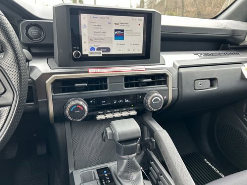New 2026 Toyota Tacoma SR5 AWD/4WD image 11