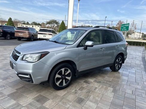 Used 2018 Subaru Forester 2.5i Premium image 6