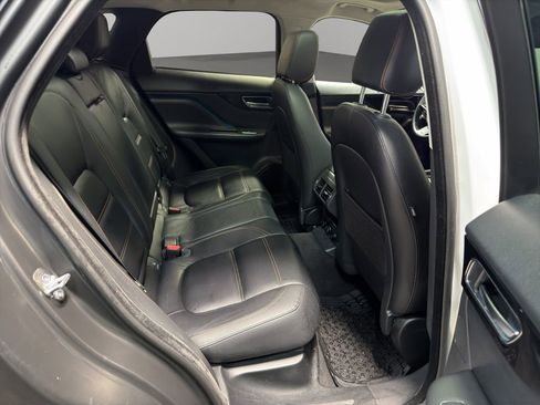 Used 2020 Jaguar F-PACE Prestige image 20
