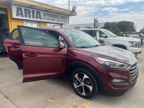 Used 2016 Hyundai Tucson Sport FWD image 7