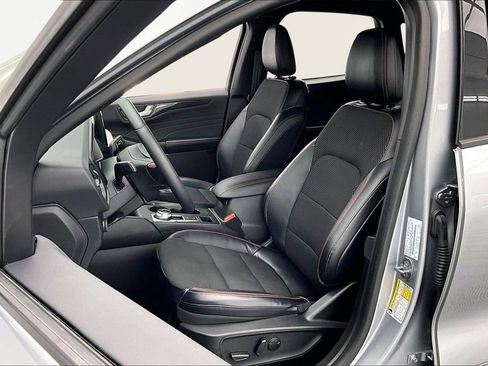 Certified 2023 Ford Escape ST-Line Elite AWD/4WD image 25
