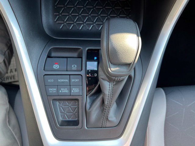 Used 2025 Toyota RAV4 XLE w/ Convenience Package AWD/4WD image 19