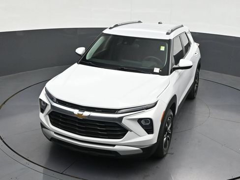 Used 2024 Chevrolet TrailBlazer LT FWD image 23