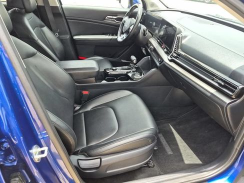 Used 2023 Kia Sportage EX FWD image 11
