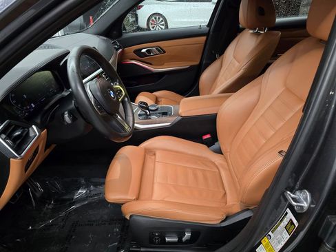 Used 2019 BMW 330i 330i w/ M Sport Package image 17