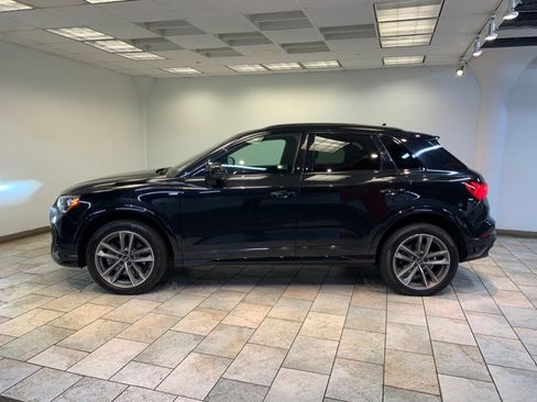 Used 2022 Audi Q3 2.0T Premium w/ Black Optic Sport Package AWD/4WD image 5