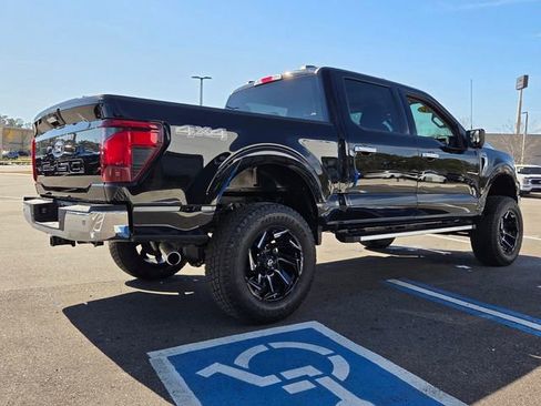 Used 2024 Ford F150 XLT image 13