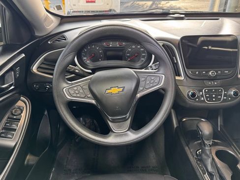 Used 2024 Chevrolet Malibu LT FWD image 15