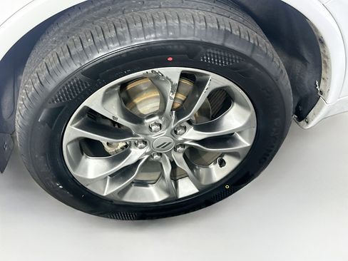 Used 2019 Dodge Durango GT image 11