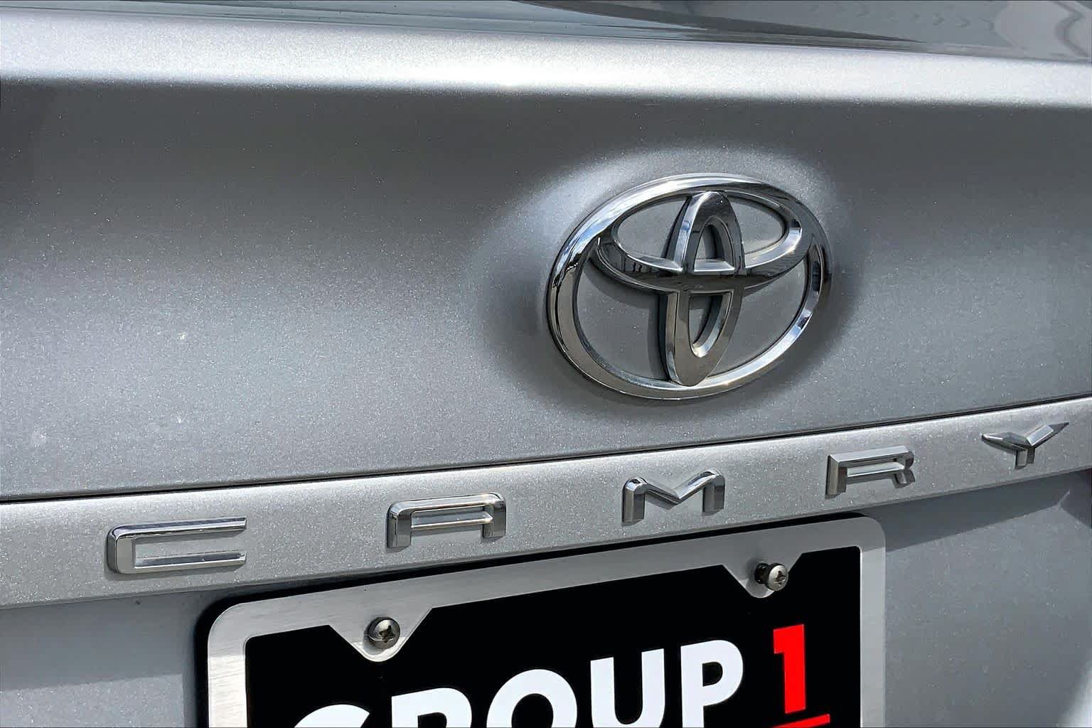 Used 2020 Toyota Camry LE FWD image 31