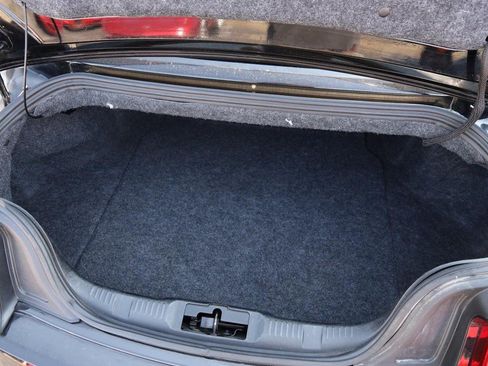 Used 2020 Ford Mustang Premium RWD image 7