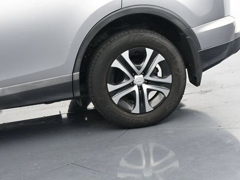Used 2016 Toyota RAV4 LE AWD/4WD image 13