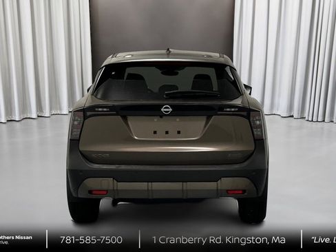 New 2026 Nissan Kicks SV w/ Cold Weather Package image 6