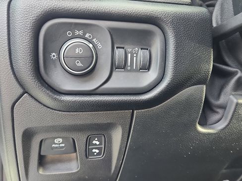 Used 2021 RAM 1500 Laramie AWD/4WD image 23