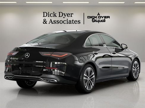 Used 2025 Mercedes-Benz CLA 250 image 13