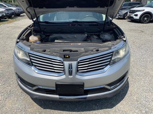 Used 2017 Lincoln MKX Select w/ Select Plus Package AWD/4WD image 24