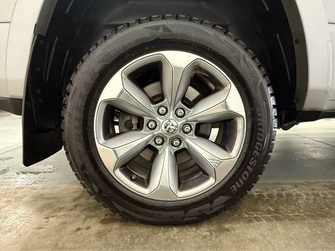 Used 2022 RAM 1500 Limited AWD/4WD image 10