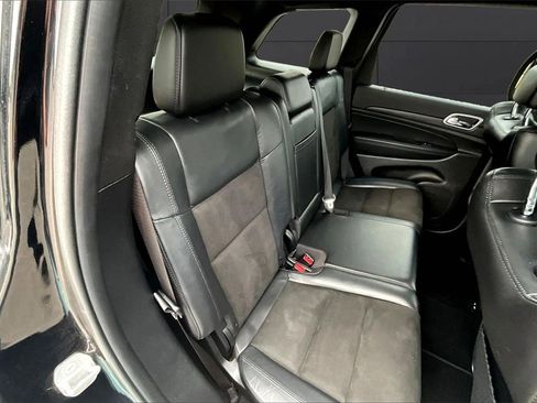 Used 2021 Jeep Grand Cherokee Laredo X image 25