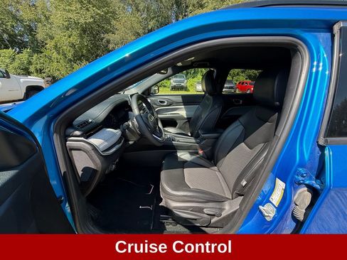 Used 2024 Jeep Compass Latitude AWD/4WD image 13
