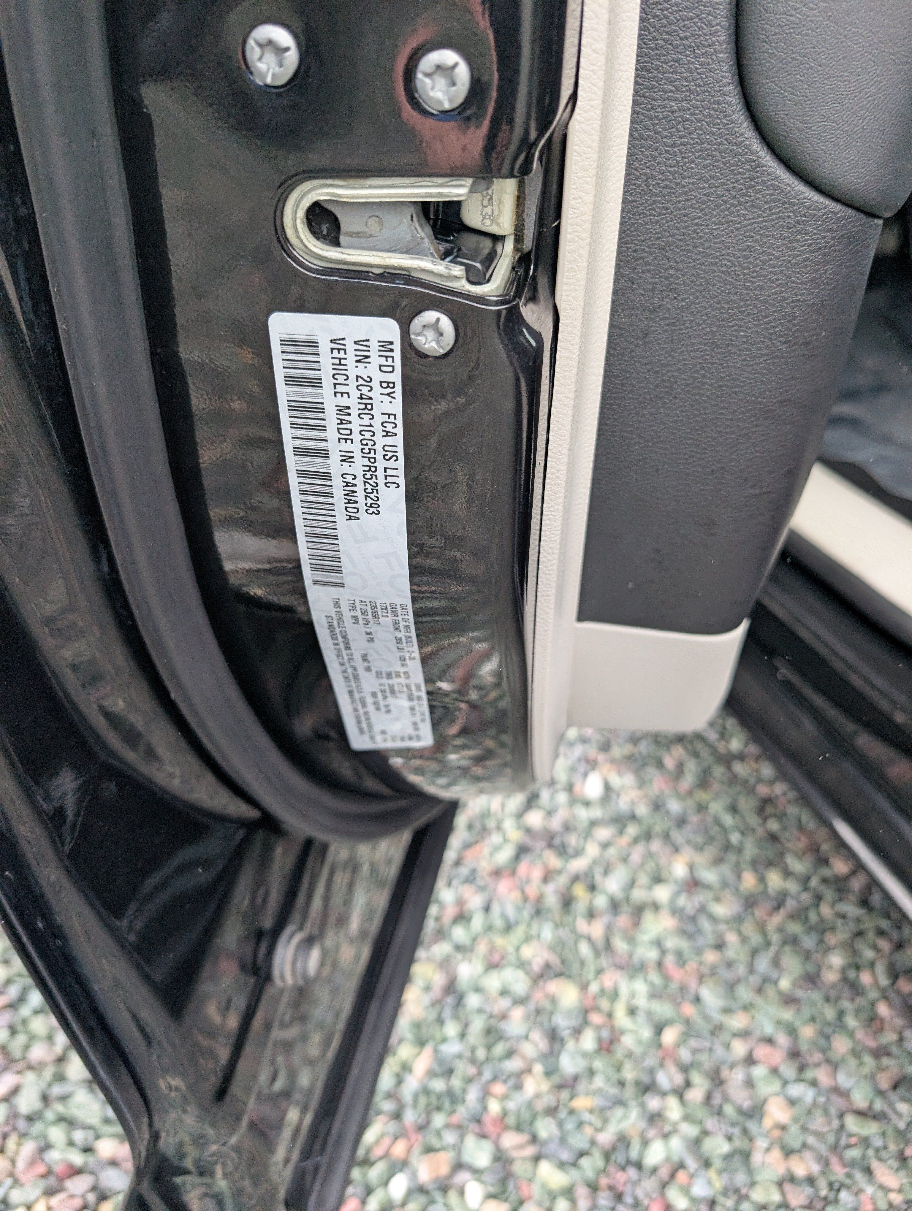 Used 2023 Chrysler Voyager LX FWD image 17