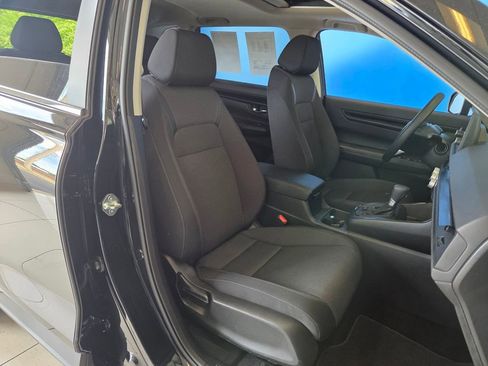 Certified 2025 Honda CR-V EX image 24