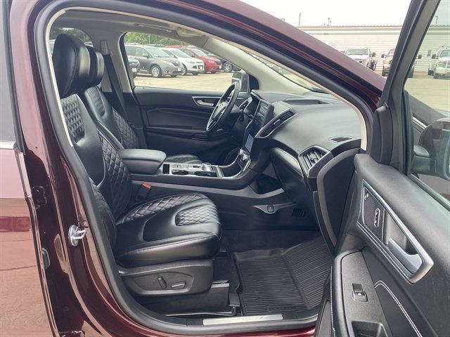 Used 2023 Ford Edge Titanium AWD/4WD image 10