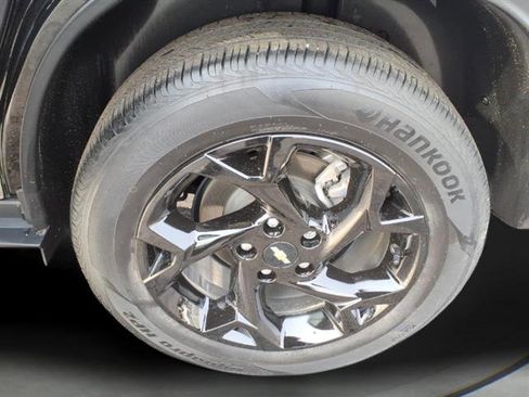 Certified 2024 Chevrolet Trax LT w/ Driver Confidence Package image 14