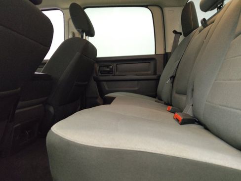 Used 2021 RAM 1500 Tradesman w/ Tradesman SXT Package RWD image 18