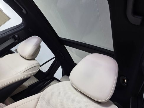 New 2026 Mercedes-Benz GLC 300 image 9