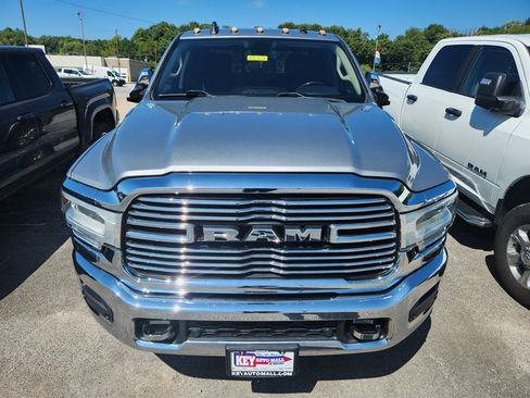 Used 2019 RAM 2500 Laramie image 2