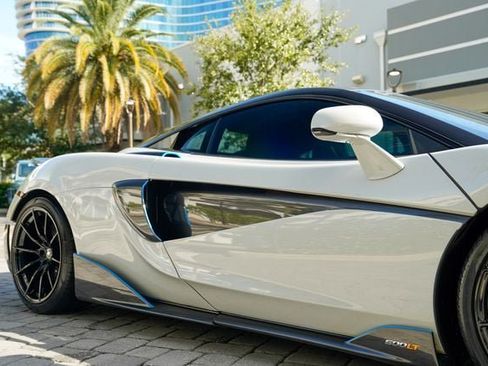 Used 2019 McLaren 600LT RWD image 37
