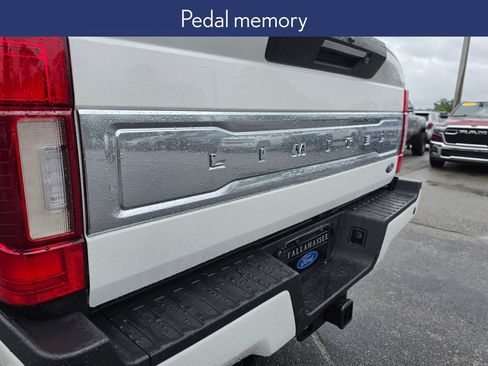 Used 2020 Ford F250 Limited w/ FX4 Off-Road Package AWD/4WD image 11