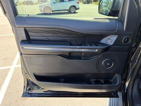 Used 2019 Ford Expedition Max Platinum image 10